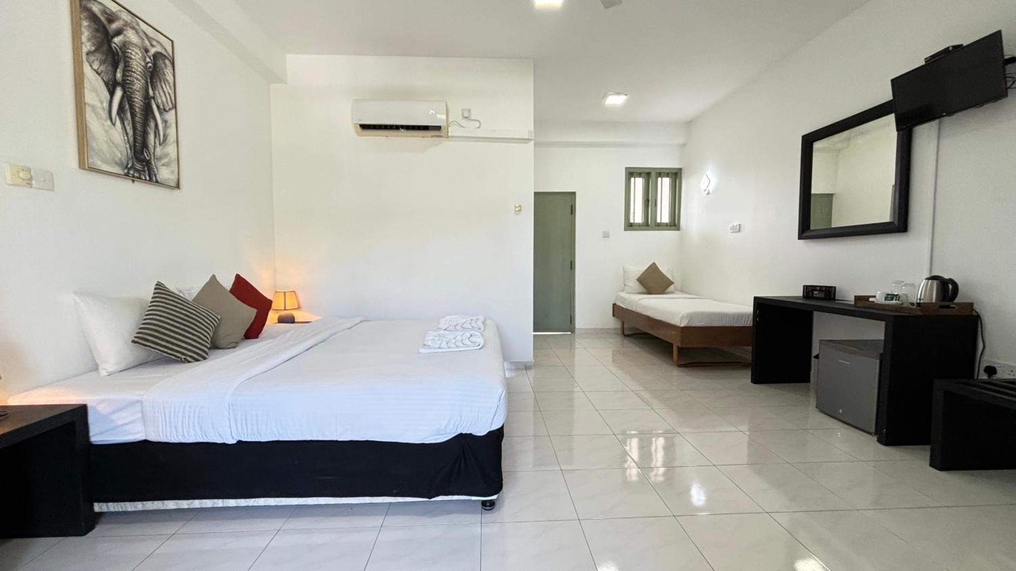 Chill Hill Hikkaduwa Exterior foto